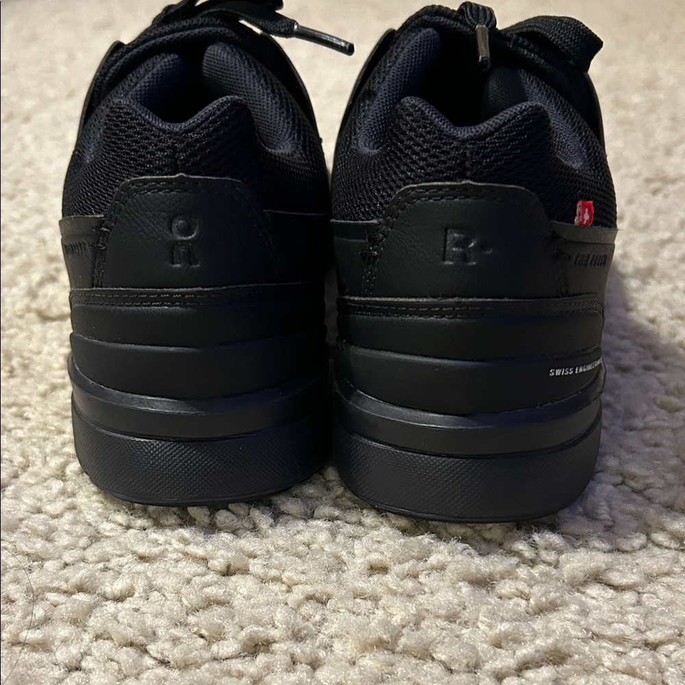 The Roger ON Womens Black Speedboard cloudtec Sneakers- Brand New - Picture 6 of 7